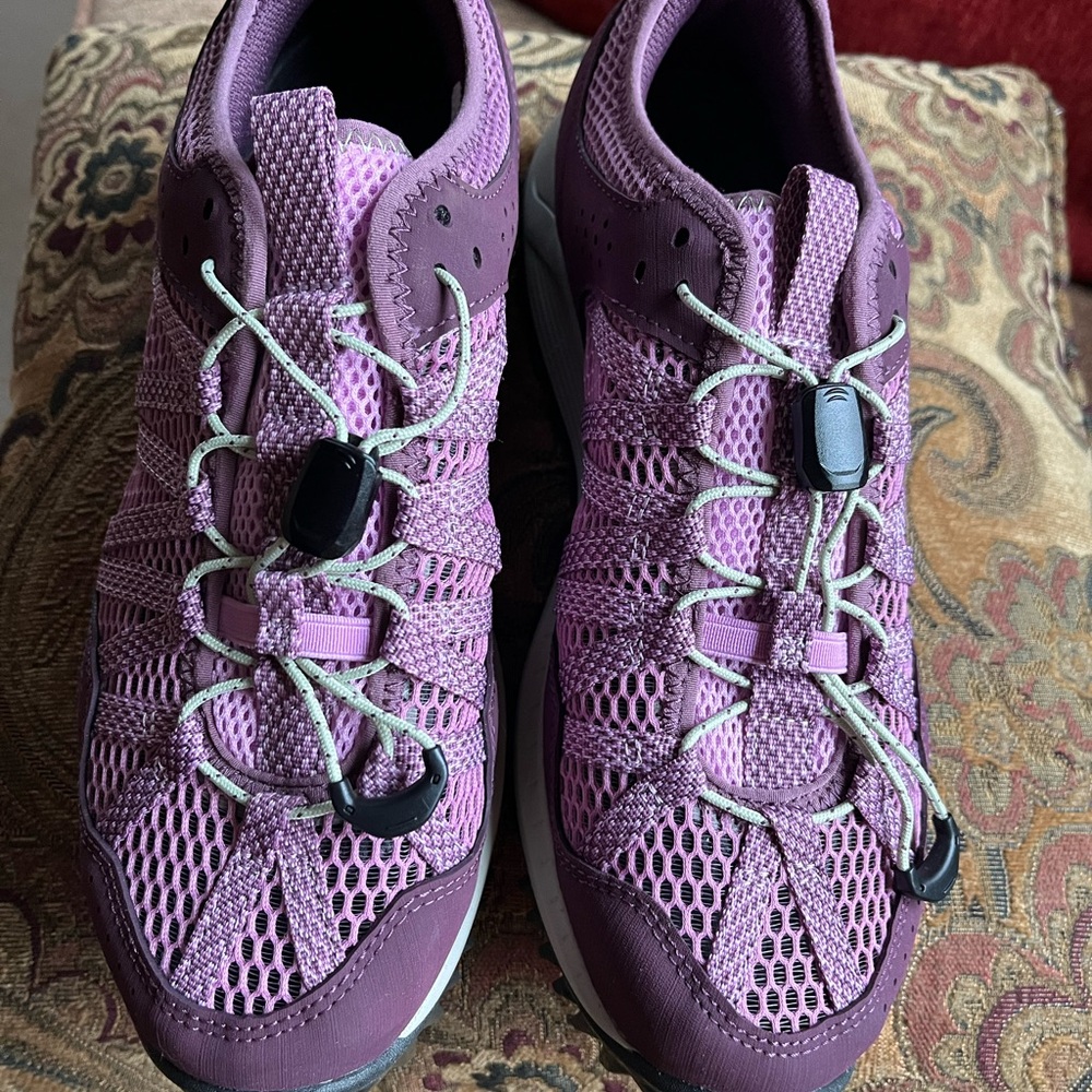 Merrell Women's Plum Athletic Shoes